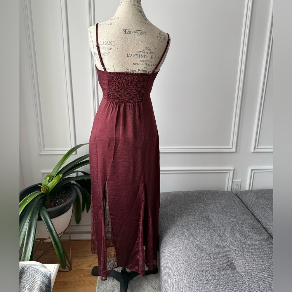 Betsey Johnson Burgundy Midi Dress - Picture 2 of 9